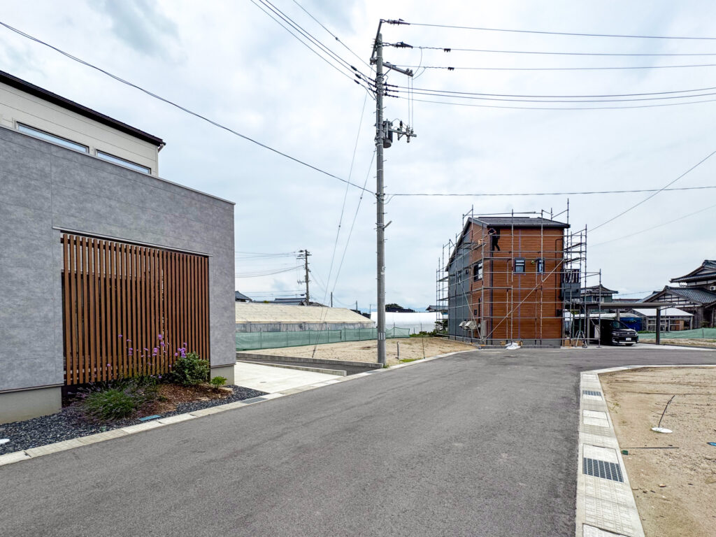 サンクレーク横越川根町1丁目